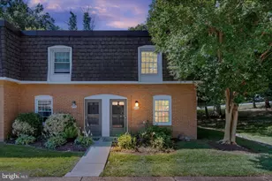 8123 Kingsway Ct, Springfield, VA 22152 - Photo 1