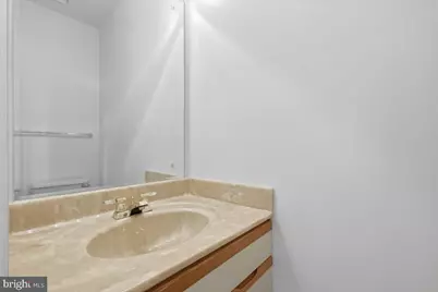 8015 Merry Oaks Court, Vienna, VA 22182 - Photo 17