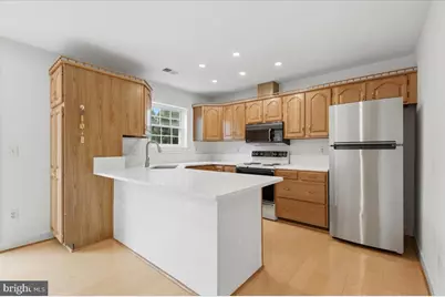 8015 Merry Oaks Court, Vienna, VA 22182 - Photo 13