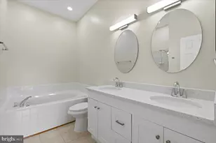 5539 Jowett Ct, Alexandria, VA 22315 - Photo 37