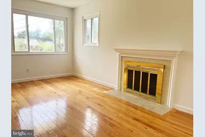 7018 Strathmore Street, Falls Church, VA 22042 - Photo 3