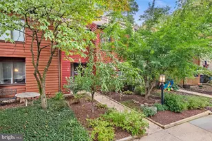 11545 Hearthstone Ct, Reston, VA 20191 - Photo 1