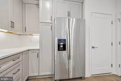 1746 McKenna Point Drive #1601, McLean, VA 22102 - Photo 9