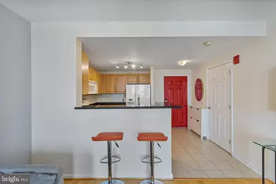 2726 Gallows Road #1001, Vienna, VA 22180 - Photo 7