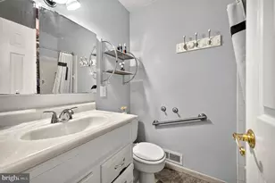 4415 San Marcos Ct, Fairfax, VA 22030 - Photo 23