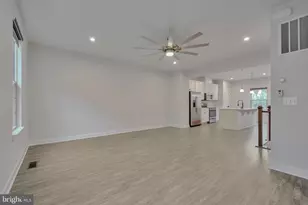7849 Francis Dickens Ln, Annandale, VA 22003 - Photo 5