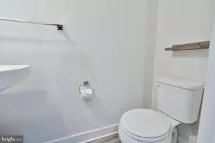 7849 Francis Dickens Ln, Annandale, VA 22003 - Photo 15