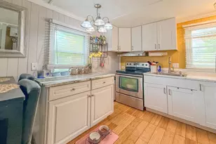4305 Mobile Ct, Fairfax, VA 22030 - Photo 13