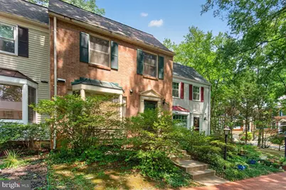 8228 Goldstream Court, Vienna, VA 22182 - Photo 3