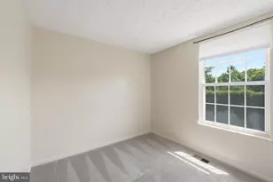 6989 Villa-Del-Rey Ct, Springfield, VA 22150 - Photo 15