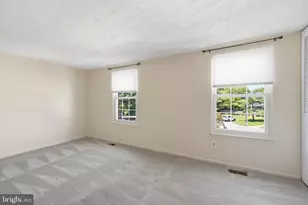 6989 Villa-Del-Rey Ct, Springfield, VA 22150 - Photo 13