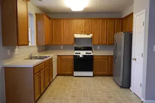 7574 Great Swan Ct, Alexandria, VA 22306 - Photo 9