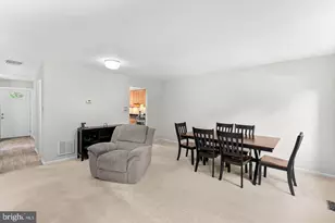 8942 Astongale Ct, Springfield, VA 22152 - Photo 7