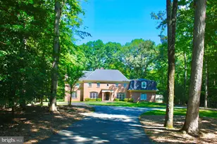 9563 Edmonston Dr, Great Falls, VA 22066 - Photo 7