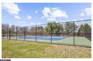 14033 Betsy Ross Ln, Centreville, VA 20121 - Photo 25