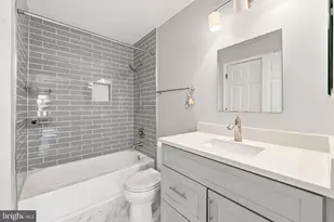 12114 Green Leaf Ct, Fairfax, VA 22033 - Photo 15