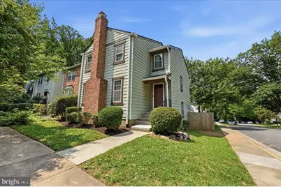 10065 Chestnut Wood Lane, Burke, VA 22015 - Photo 1