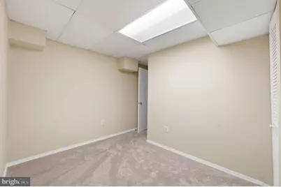 10065 Chestnut Wood Lane, Burke, VA 22015 - Photo 25