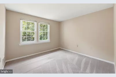 10065 Chestnut Wood Lane, Burke, VA 22015 - Photo 13