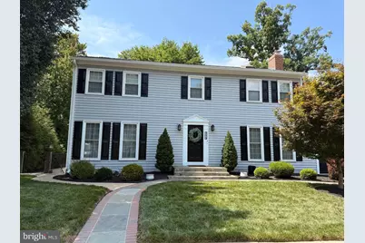 204 Whispering Wind Court SE, Vienna, VA 22180 - Photo 3