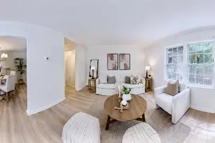 9103 Barrick St, Fairfax, VA 22031 - Photo 3