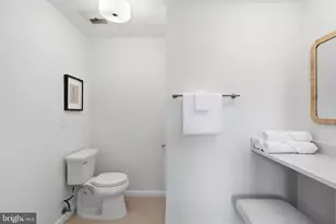 9103 Barrick St, Fairfax, VA 22031 - Photo 15