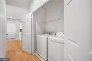 4137 Fountainside Ln, Fairfax, VA 22030 - Photo 25
