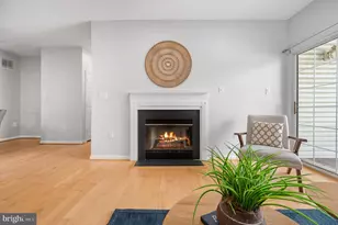 4137 Fountainside Ln, Fairfax, VA 22030 - Photo 19