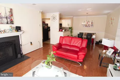 7718B Lexton #102, Springfield, VA 22152 - Photo 5