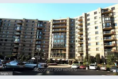 8360 Greensboro Drive #1006, McLean, VA 22102 - Photo 1