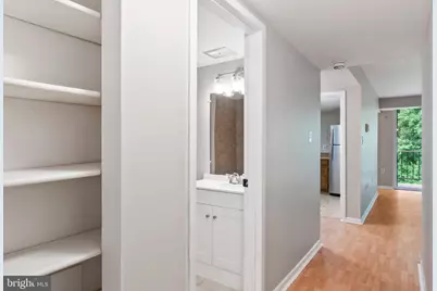 1422 Northgate Sq Square #12B, Reston, VA 20190 - Photo 17