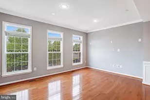 2463 Silk Ct, Herndon, VA 20171 - Photo 11