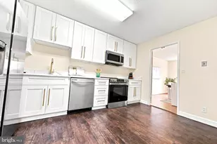 8360 Greensboro Dr, McLean, VA 22102 - Photo 9