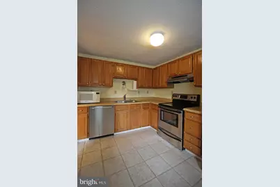 12111 Purple Sage Court, Reston, VA 20194 - Photo 9