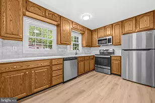 5915 Prince George Dr, Springfield, VA 22152 - Photo 9