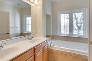 4493 Monmouth St, Fairfax, VA 22030 - Photo 17