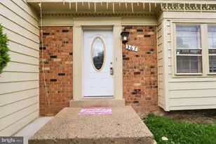 367 Linden Ct, Herndon, VA 20170 - Photo 3