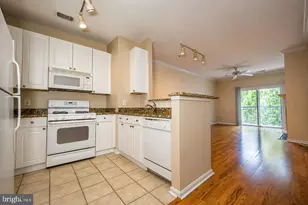 2765 Centerboro Dr, Vienna, VA 22181 - Photo 7
