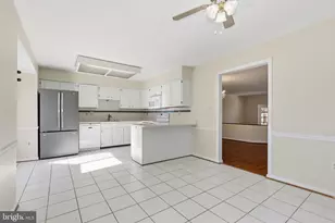 3931 Tallow Tree Pl, Fairfax, VA 22033 - Photo 13