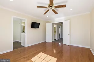 3931 Tallow Tree Pl, Fairfax, VA 22033 - Photo 17