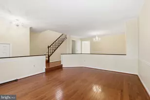 3931 Tallow Tree Pl, Fairfax, VA 22033 - Photo 9