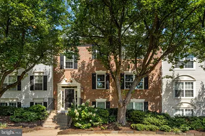 3808 Green Ridge Court #302, Fairfax, VA 22033 - Photo 5