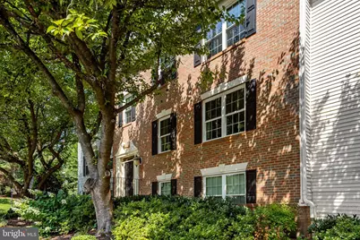 3808 Green Ridge Court #302, Fairfax, VA 22033 - Photo 3