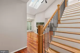 3808 Green Ridge Ct, Fairfax, VA 22033 - Photo 9
