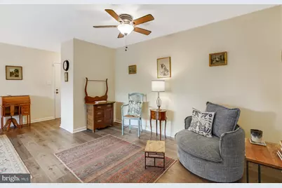 541 Florida Avenue #T4, Herndon, VA 20170 - Photo 7
