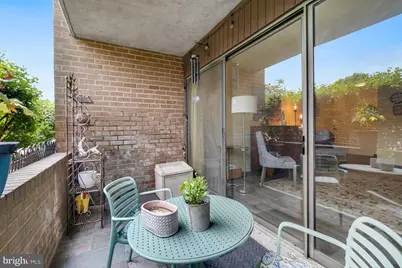 541 Florida Avenue #T4, Herndon, VA 20170 - Photo 5