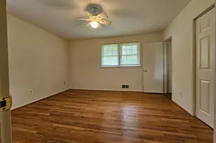 5109 Ox Rd, Fairfax, VA 22030 - Photo 9