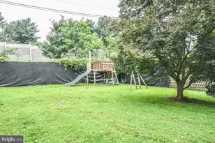 9627 Locust Hill Dr, Great Falls, VA 22066 - Photo 57