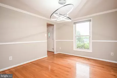 9627 Locust Hill Drive, Great Falls, VA 22066 - Photo 17