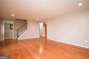 9627 Locust Hill Dr, Great Falls, VA 22066 - Photo 3